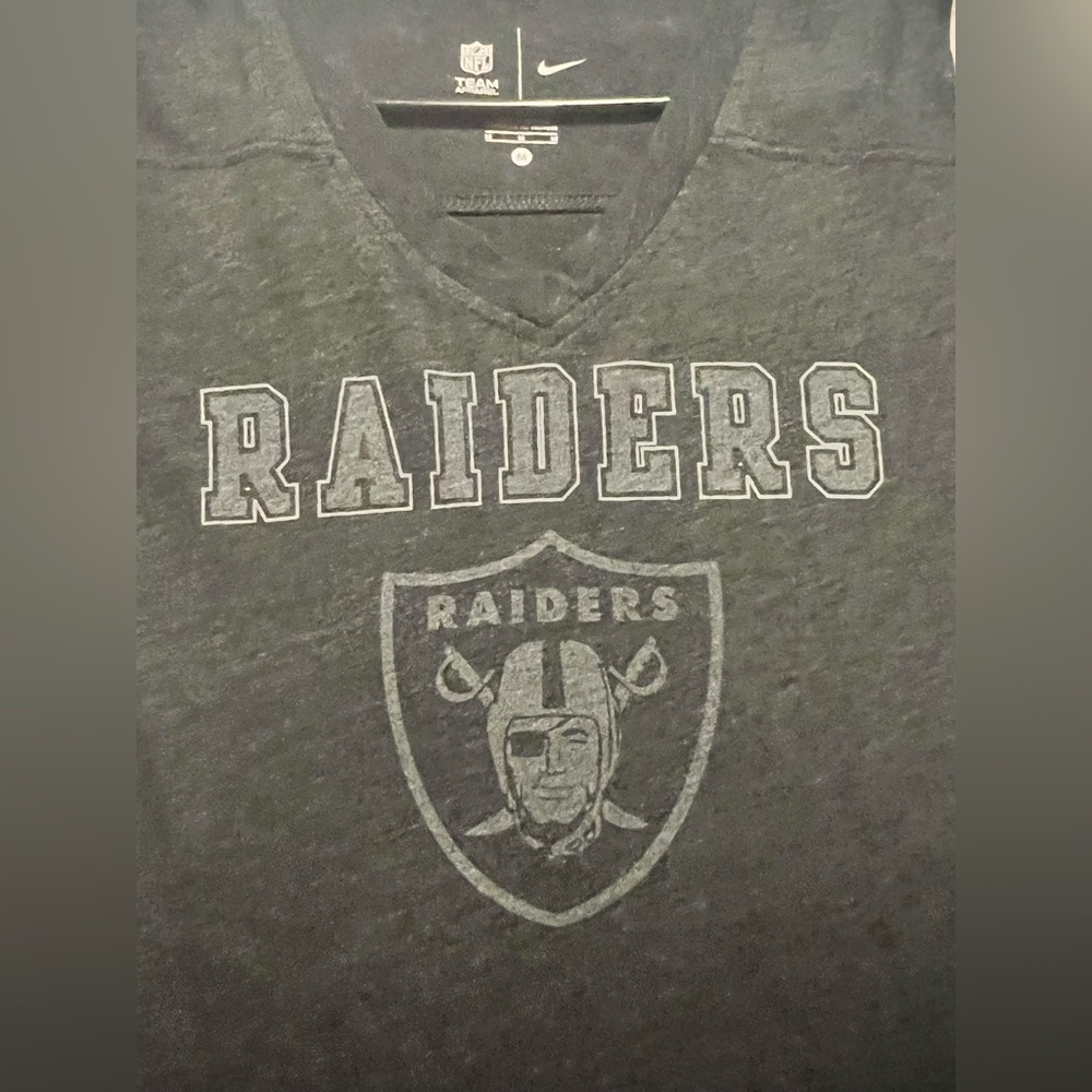 Women’s Nike Raiders Shirt